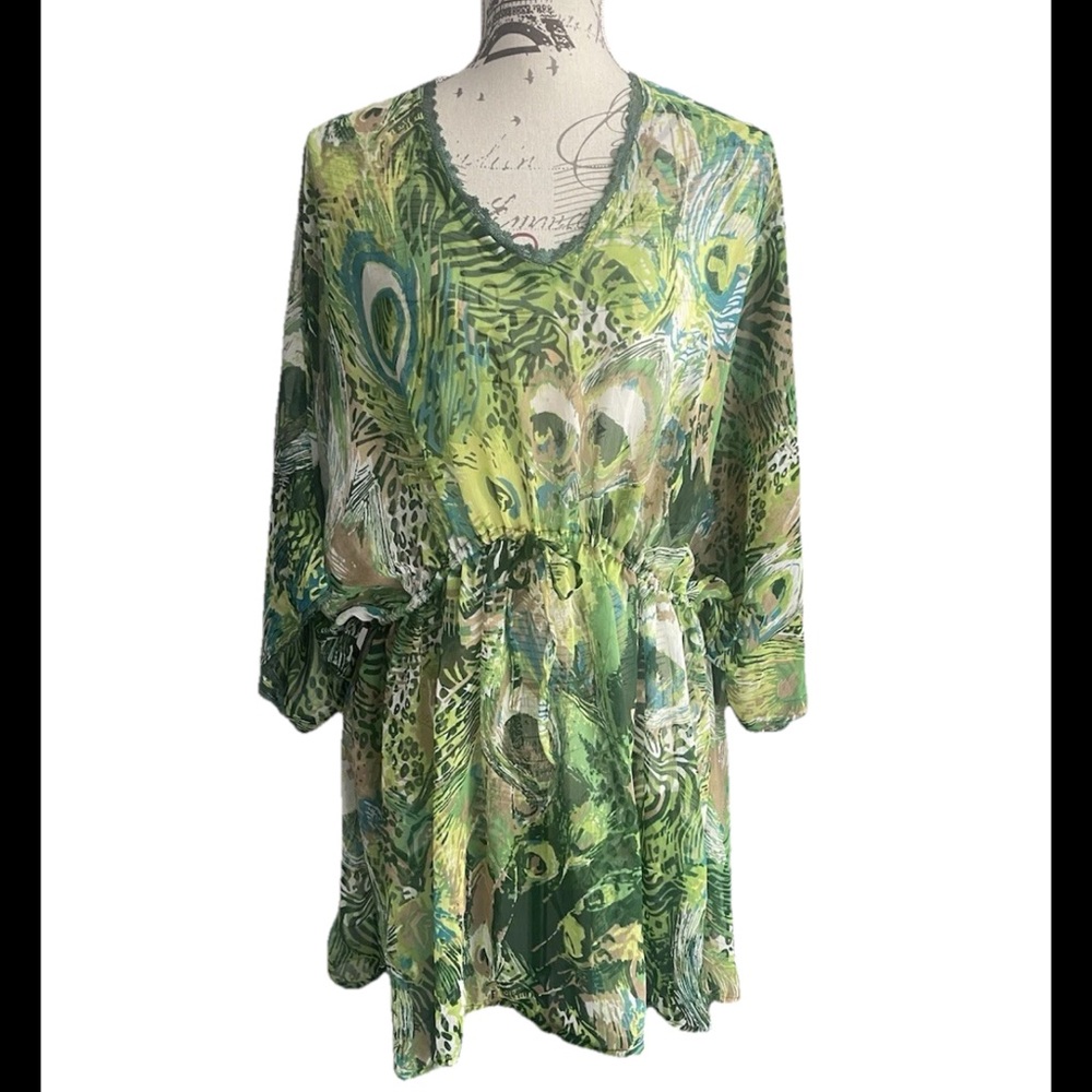 India Boutique Top Green Floral Stretch Waist Blouse/CoverUp Free Size Fits Most